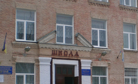 У Новій Каховці під контролем окупантів перебувають хлопці підліткового віку