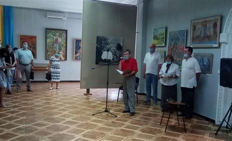 У Миколаєві відкрили виставку робіт Григорія Довженка