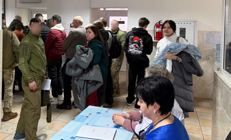 У Старокостянтинівській багатопрофільній лікарні відбувся день донорства: кров здали 80 людей