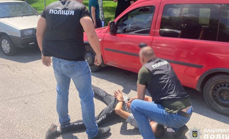 На Черкащині затримали чоловіка за збут зброї, боєприпасів та вибухових речовин