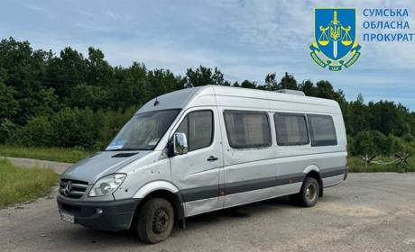 Ворог 14 червня атакували FPV-дроном соціальний автобус з 20 цивільними в Шосткинському районі