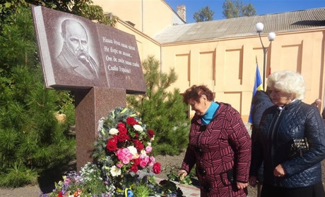 На Сірогозщині встановлено третій пам’ятник Тарасу Шевченку (ФОТО)