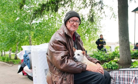 Залишилися літні люди. Як волонтери Helping to leave допомагають евакуюватися мешканцям Харківщини