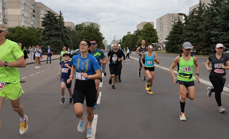 Південноукраїнськ відзначив 50-річчя легкоатлетичним забігом. Фоторепортаж