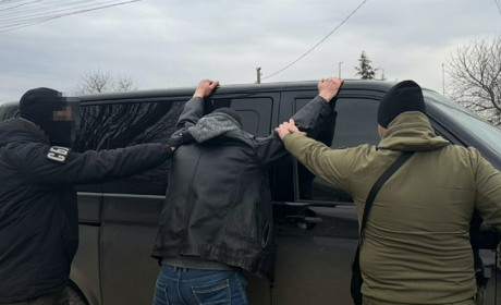 СБУ затримала у Херсоні ворожого агітатора, який 4 роки переховувався у підвалі