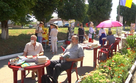 У Сватовому працює незвичне кафе «Open Library»: яке меню пропонують сватівчанам