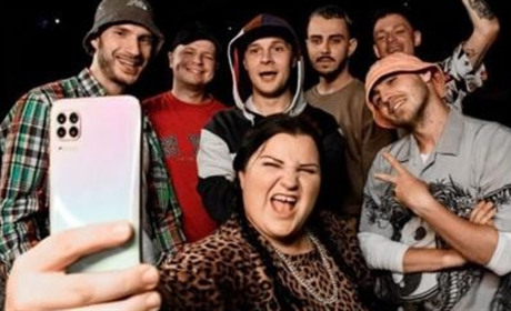 Гурт “Kalush” представив два кліпи за день: один сольний, другий — разом з іншими реперами