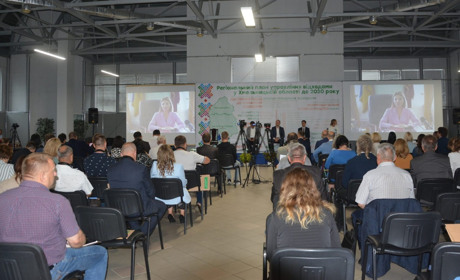 Голови територіальних громад Хмельниччини хочуть управляти відходами