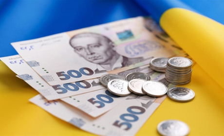 В Україні можуть удвічі підвищити прожитковий мінімум та "відв'язати" від нього соцвиплати