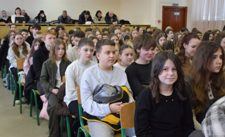 180 "золотих" розумів: у Біляївській громаді нагородили учнів-відмінників