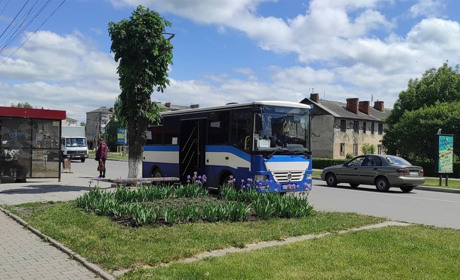 КОЛИ ВАША МАРШРУТКА: графік руху автобусів