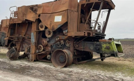 До польського кордону привезли понівечену агротехніку з Херсонщини