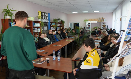 Цікавий гість: у Городок завітав воїн і редактора журналу «Вічний мандрівник Віталій Горбуленко