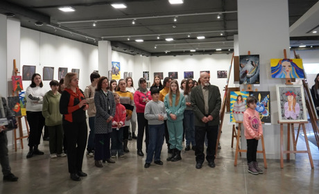 У Городку стартували кілька виставок одночасно. G-museum презентує роботи художників Хмельниччини