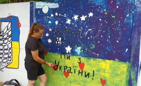 Нас приютив католицький священник. У Чехії мешканка Майорів викладає в школі для українських дітей