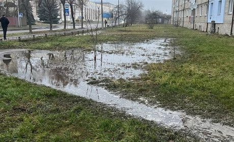 У Сарнах через прорив водогону без води залишилися близько 400 помешкань