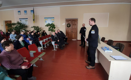 Діти, батьки та вчителі Білопільщини навчаються мінній безпеці: тепер це можна робити на сайті