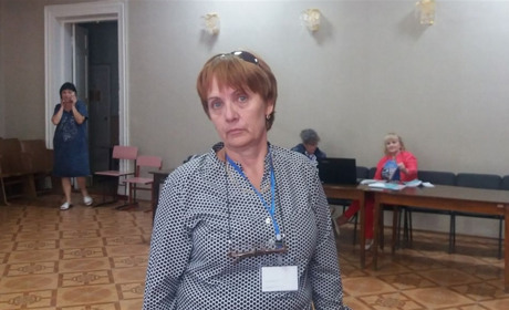 На 113 виборчому окрузі з центром у Сватовому змінюють голову ОВК у день виборів. Чи законно це