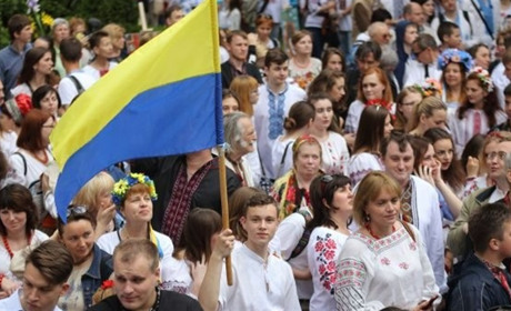 На Київщині масові заходи під час воєнного стану проводити можна, але є умови