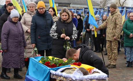 У Сарнах попрощалися з гранатометником «Поліських вовків» Василем Власюком
