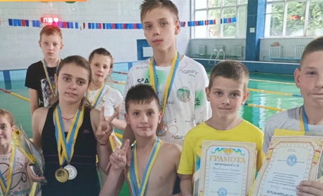Юні плавці з Нетішина - серед кращих в області