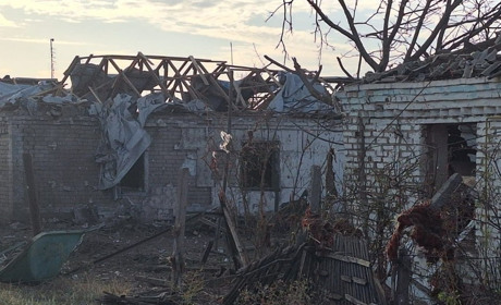 На Херсонщині армія рф атакувала житлові квартали: пошкоджені будинки, є загиблі та поранені