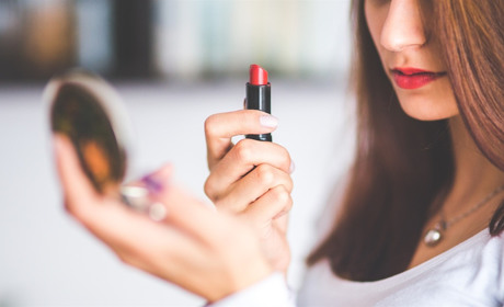 Бьюті-тест: чи знаєте ви дивні факти про виникнення косметичних засобів