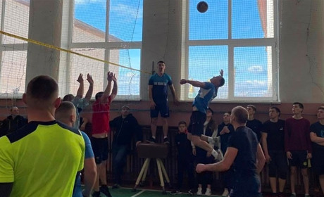 Три села Каноницької тергромади змагались у волейболі