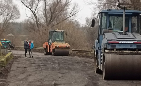 У Блистові відремонтували аварійний міст та дорогу на Семенівку