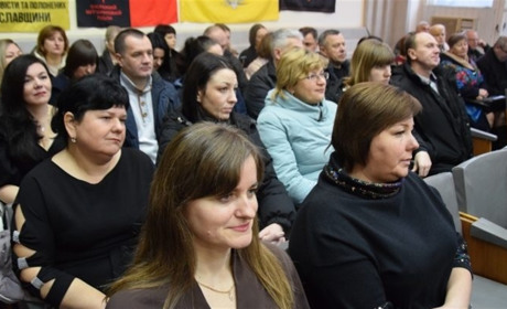 До професійного свята у Переяславській громаді відзначили працівників самоврядування