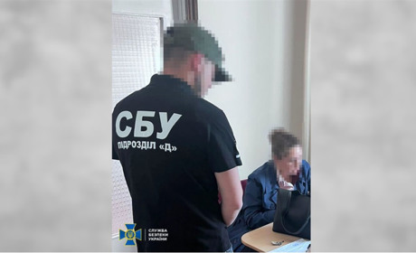 За 700 доларів: у Херсоні СБУ викрила схему ухилення від мобілізації