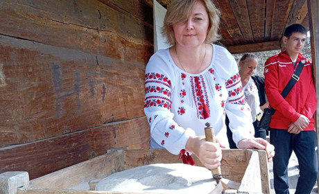 Міжнародний день хліба: як у Переяславі колись мололи борошно й пекли хліб на хмельовій заквасці?