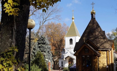 Конфлікт навколо храму військового госпіталю в Одесі: УПЦ оскаржуватиме перехід до ПЦУ