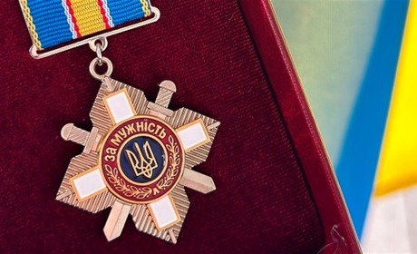 Полеглого офіцера-десантника з Калинівки нагородили орденом