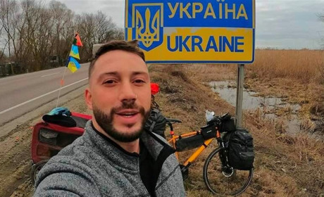 Три місяці на велосипеді Україною: Ізмаїл став останньою точкою туру португальця