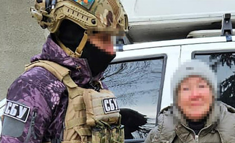 На Херсонщині судитимуть колаборантку, яка допомагала окупантам проводити псевдорефендум