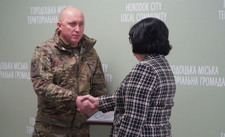«Срібний щит» і подяка: за що відзначили Неонілу Андрійчук