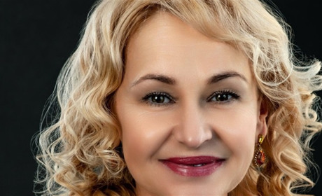 Народна артистка України в Херсоні «очолила» одразу дві музичні школи від фейкової влади
