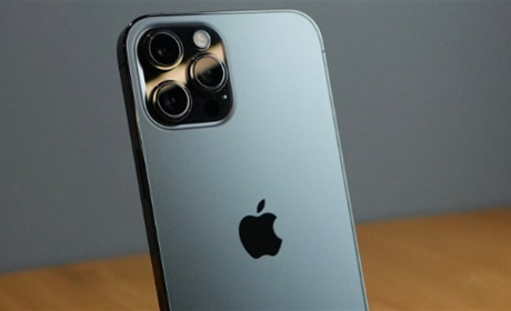 Порівняння iPhone 12 Pro з конкурентами: чому він поза конкуренцією