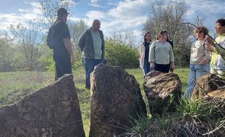 Як виглядають доісторичні споруди під Південноукраїнськом? Перша публічна екскурсія