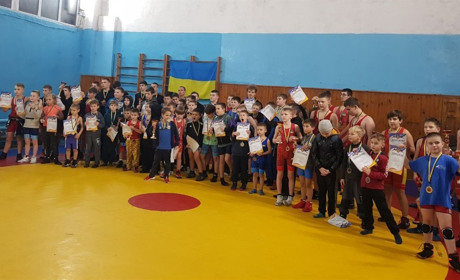 16 нагород привезли кагарлицькі спортсмени із відкритої першості із вільної боротьби в Обухові