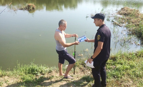 Рятувальники нагадують про небезпечні фактори відпочинку на водоймах