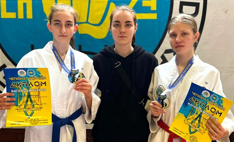 Наші знову з медалями: на Чемпіонаті України з таеквондо вибороли золото, чотири срібла та бронзу