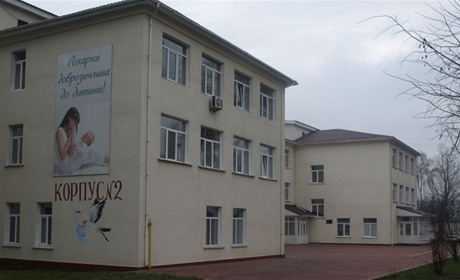 У породіллі, яка перебуває у Калинівській ЦРЛ, виявили Covid-19: де народжувати вагітним з району
