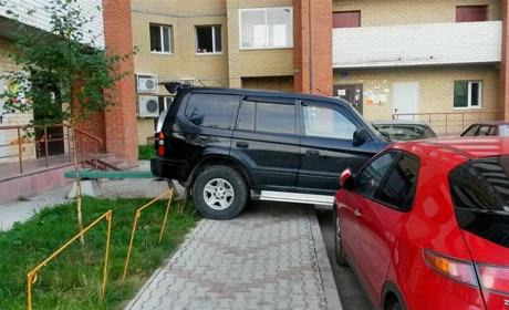У Звягелі планують реорганізацію зон автостоянок біля багатоповерхівок