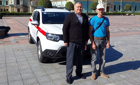 Білопільський центр первинної медичної допомоги отримав новий сучасний автомобіль