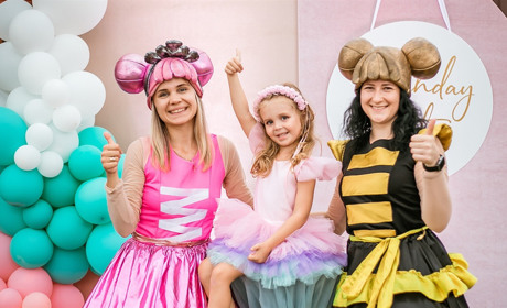 Право на дитинство: аніматори з Сарн розповідають, чому дитячі свята потрібні навіть під час війни