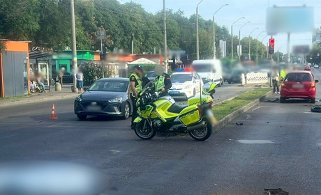 В Одесі на швидкості розбився мотоцикліст, його пасажирка вижила, але з численними травмами