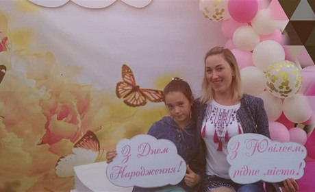 Фото з Оскаром, серед магнолій, із освідченням Калинівці: кожен обирав на свій смак