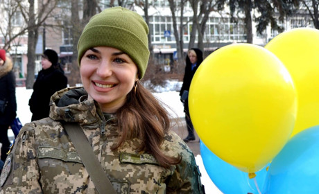 Донат замість привітань. Захисниця з Глухова зібрала понад 26 тисяч для ЗСУ в свій День народження